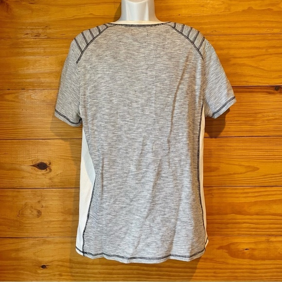 Rock & Republic Men’s Grey White Quarter Button Short Sleeve Henley Tee Large - Picture 2 of 7